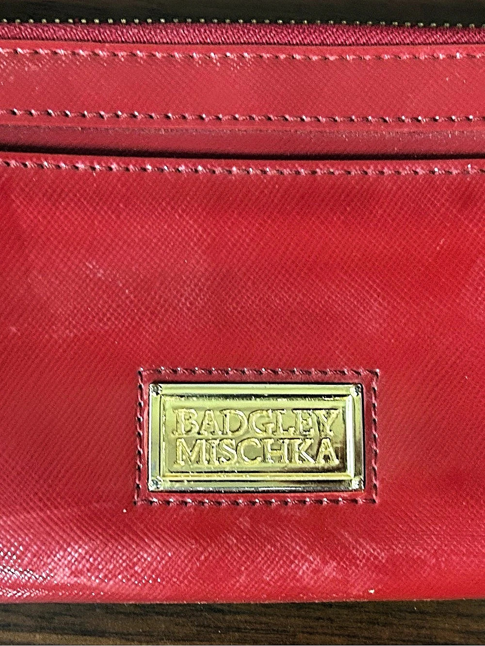 Badgley Mischka Red Patent Zip-Around Continental Wallet - Picture 3 of 8